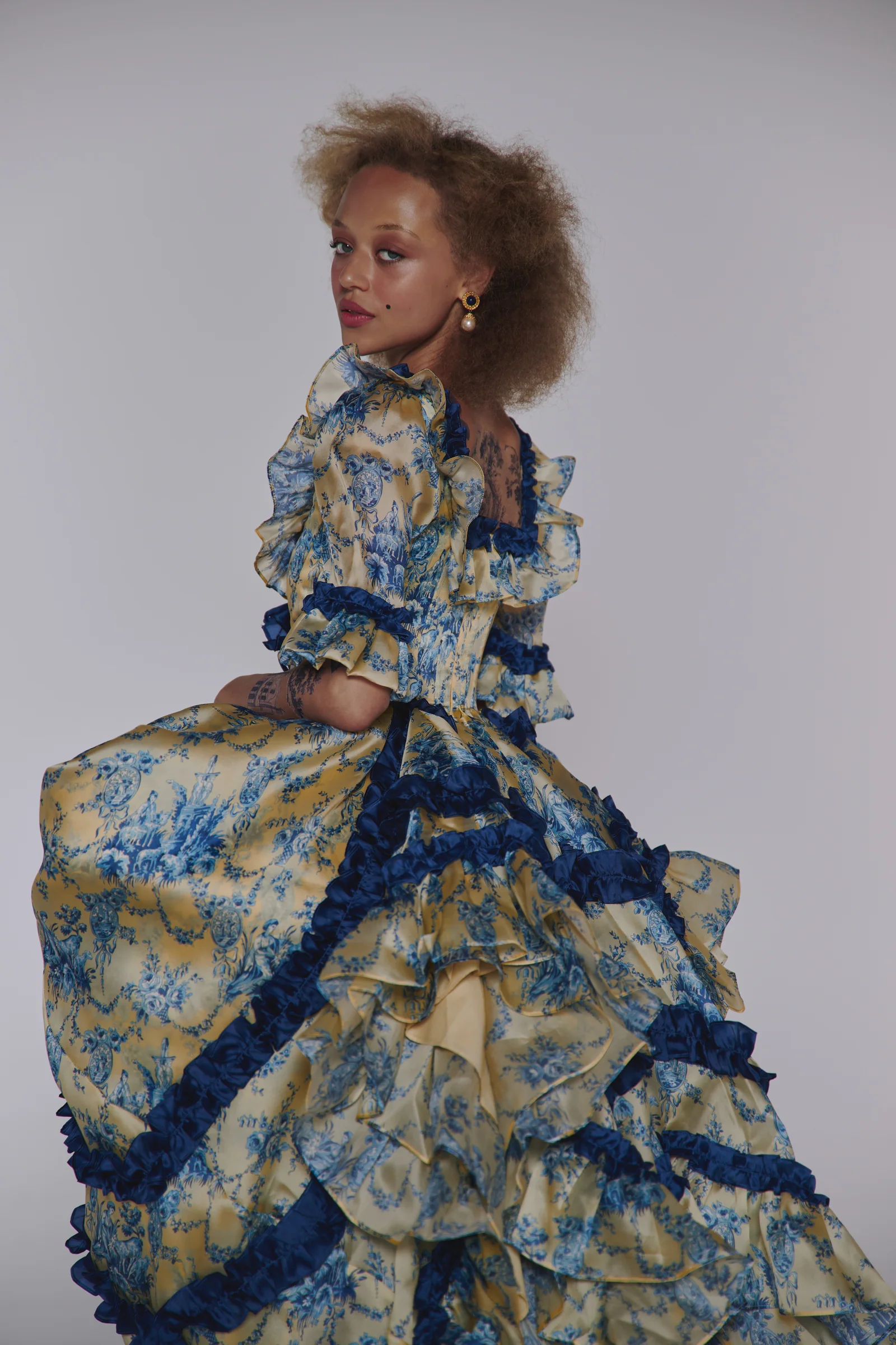 The Silk Satin Lumière Antoinette Gown - Image 18